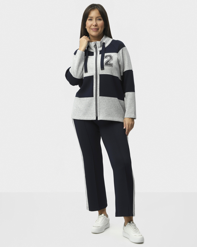 Джогеры из мягкой скубы с лампасами со стразами