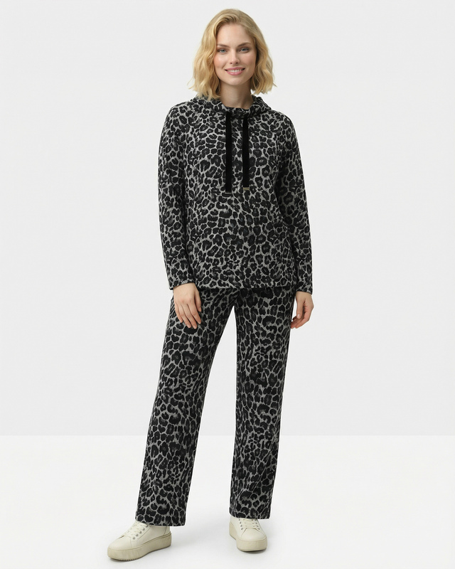 Брюки прямого кроя с анималистичным принтом