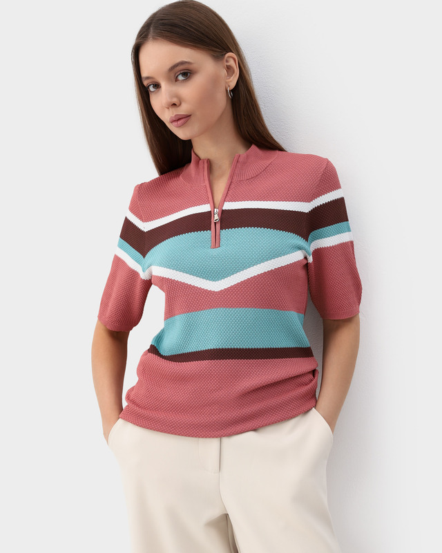 Пуловер из фактурного трикотажа