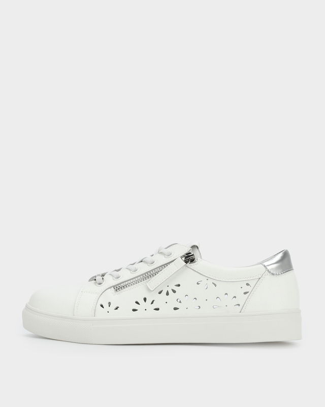 Кеды из натуральной кожи со сквозной перфорацией