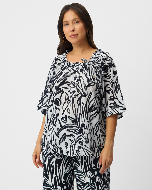 Блузка из хлопкового батиста с контрастным узором