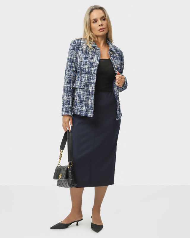 Юбка из эластичного трикотажа со шлицей сзади