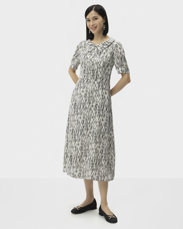 Платье А-силуэта из вискозы 7990₽