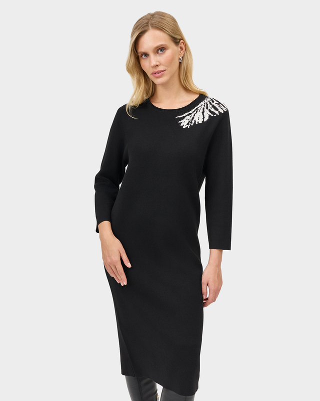 Вязаное платье с шерстью в составе и декором пайетками