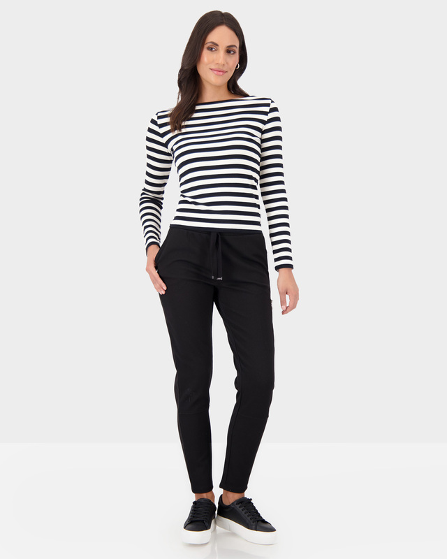 Джоггеры из эластичного материала