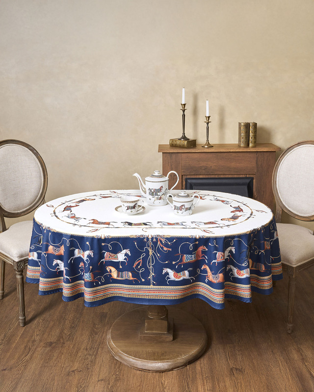 Скатерть овальная &laquo;Пассаж&raquo;