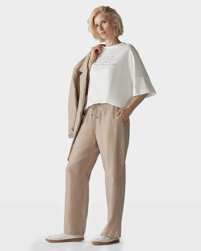 Брюки с эластичным поясом и боковыми карманами