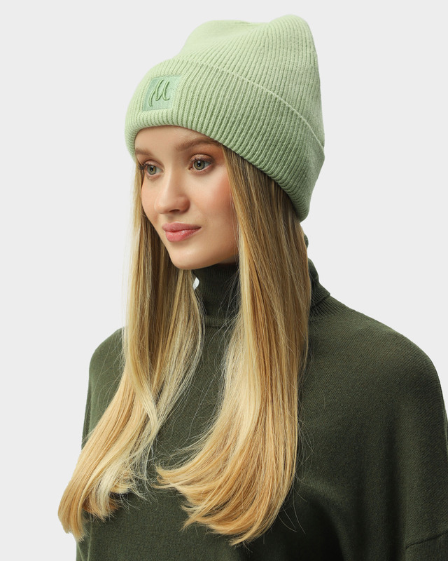 Шапка с шерстью в составе