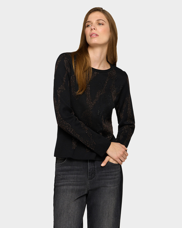 Пуловер тонкой вязки с люрексом и стразами