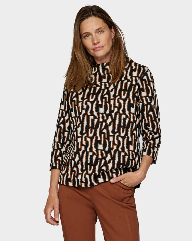 Пуловер из фактурного жаккардового трикотажа