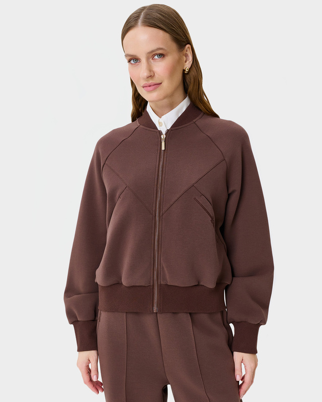 Жакет в стиле бомбера из фактурного трикотажа