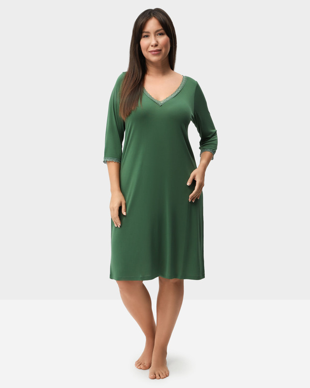 Платье из шелковистого модала с кружевным декором