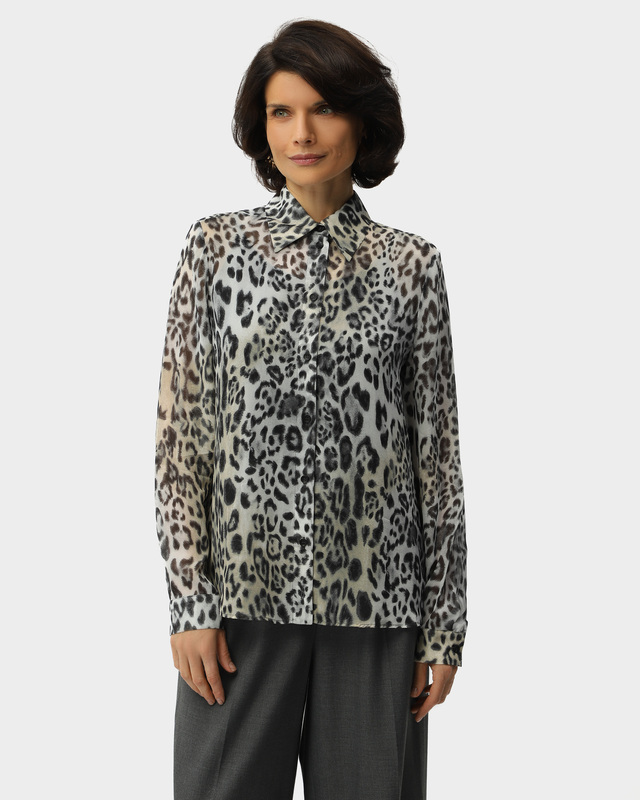 Блузка из полупрозрачного струящегося жоржета с леопардовым принтом