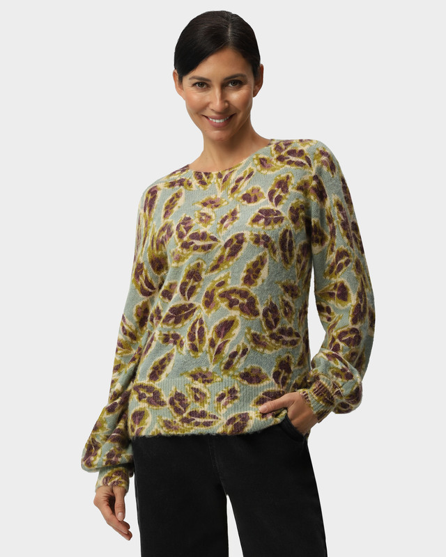 Пуловер с шерстью в составе