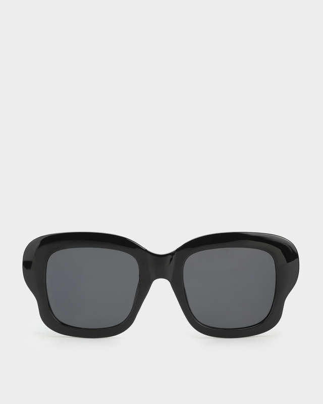 Солнцезащитные очки с поляризационными линзами