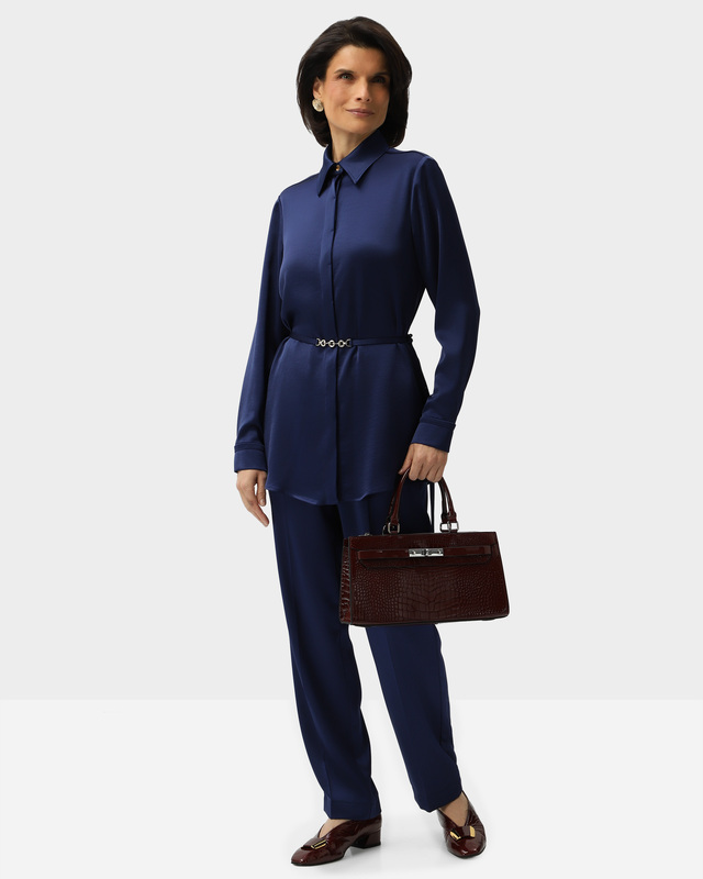 Брюки из легкой атласной ткани с эластичным поясом