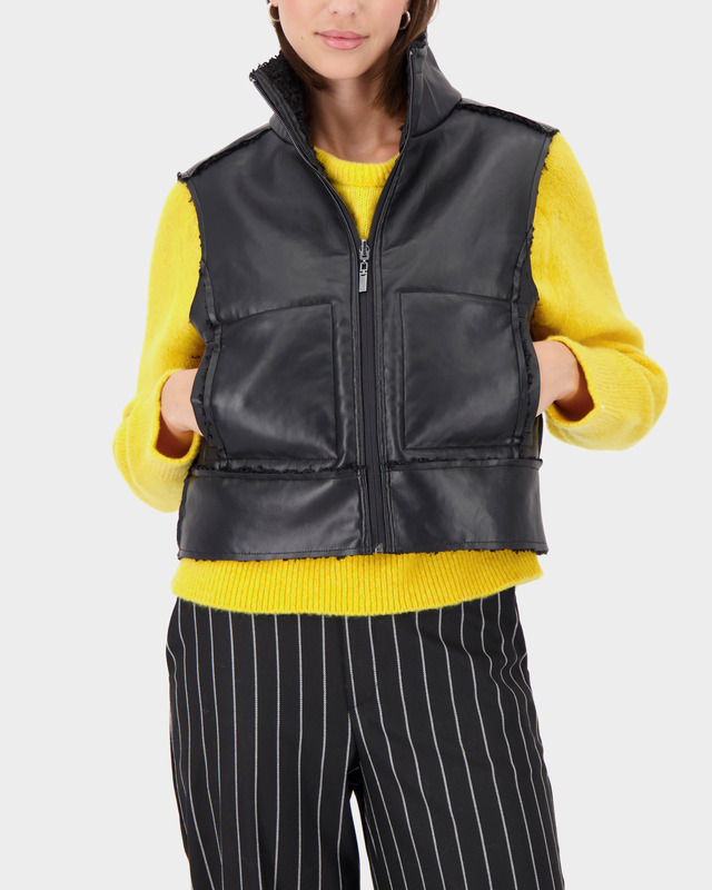 Двухсторонний жилет из экокожи и экомеха