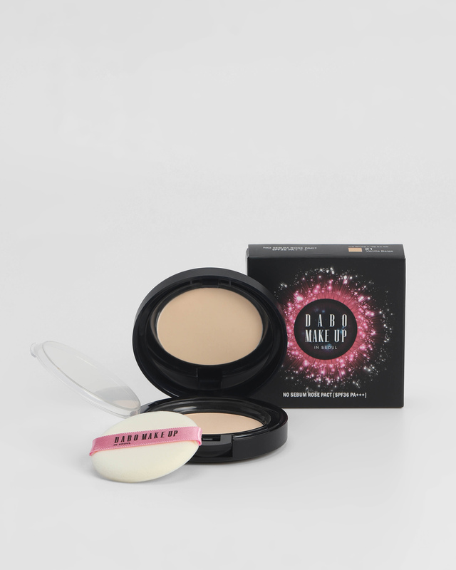 Матирующая пудра для лица SPF36 PA тон ванильный бежевый11 г 1999₽