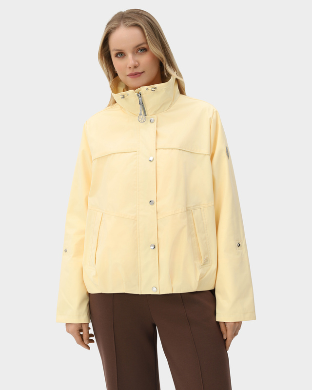 Куртка из водоотталкивающего материала