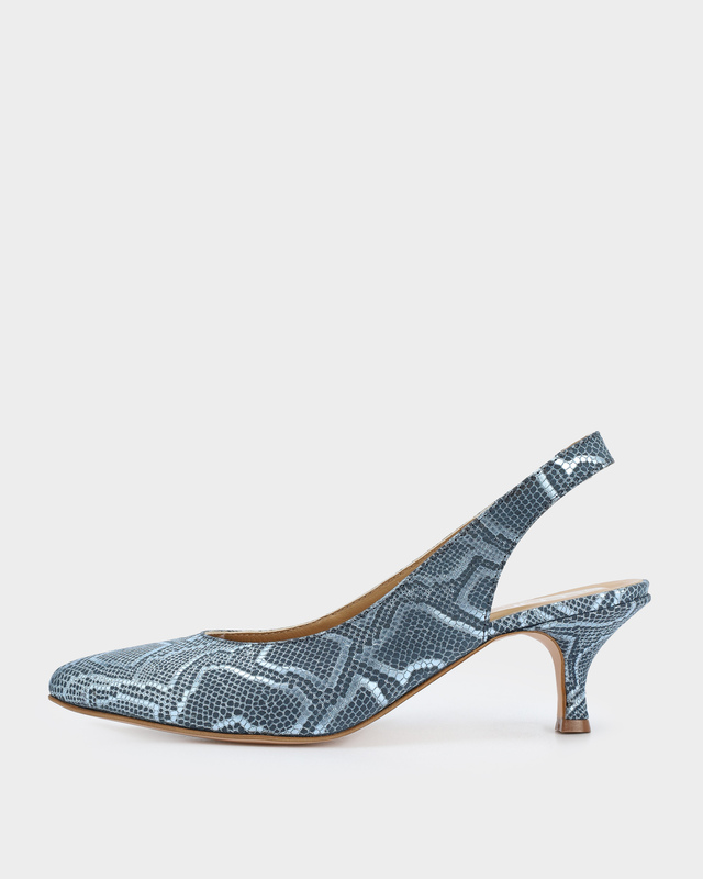 Туфли из натуральной кожи с фактурой под змею