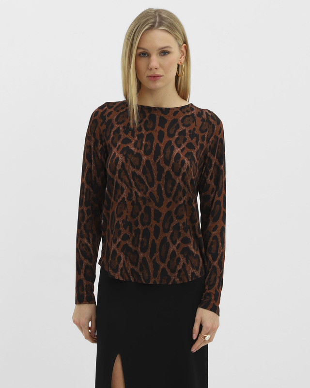 Пуловер из нежной вискозы с леопардовым принтом