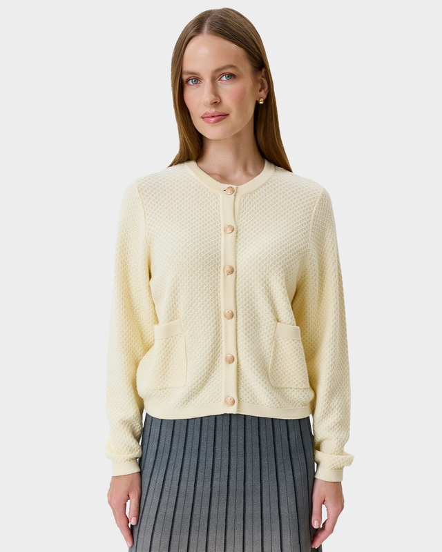 Кардиган фактурной вязки с застежкой на пуговицы