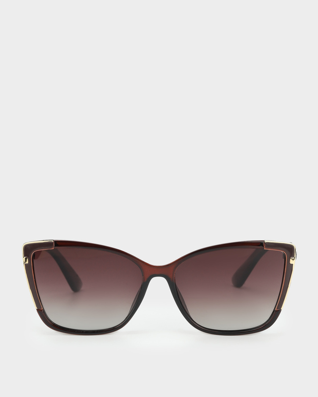 Солнцезащитные очки с поляризационными линзами