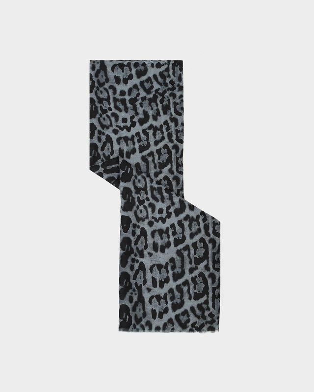 Палантин с шерстью и вискозой в составе