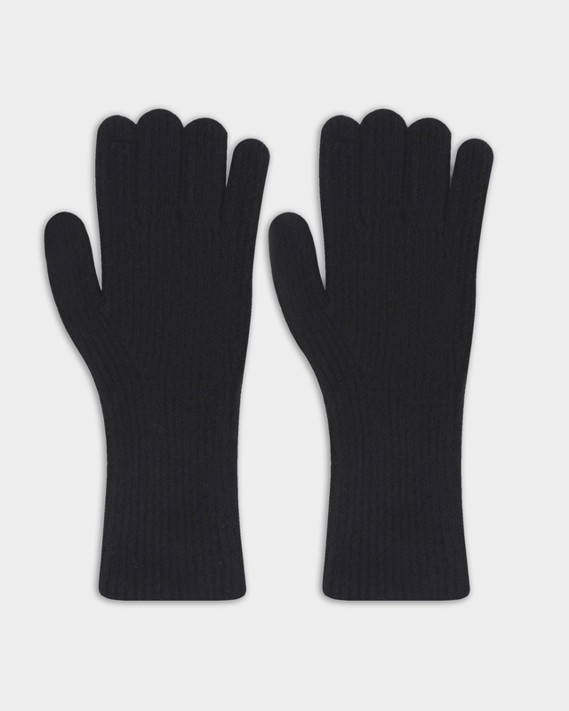 Плотные и эластичные перчатки с разрезом на пальцах