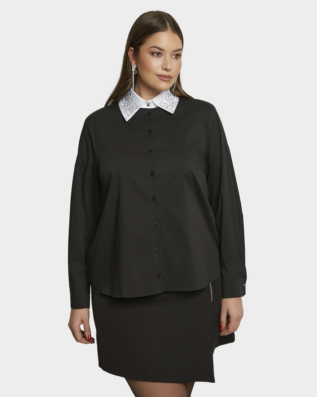 Рубашка со съемным отложным воротником и декором стразами