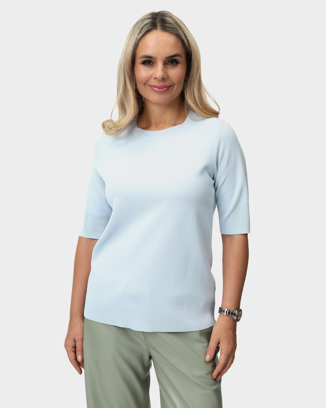 Легкий трикотажный пуловер из вискозы