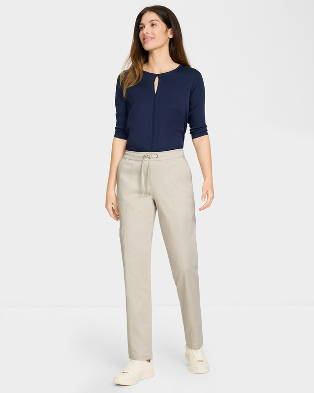 Брюки с эластичным поясом и кулиской