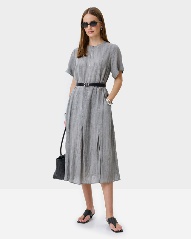 Свободное платье миди из тенсела и льна 16990₽