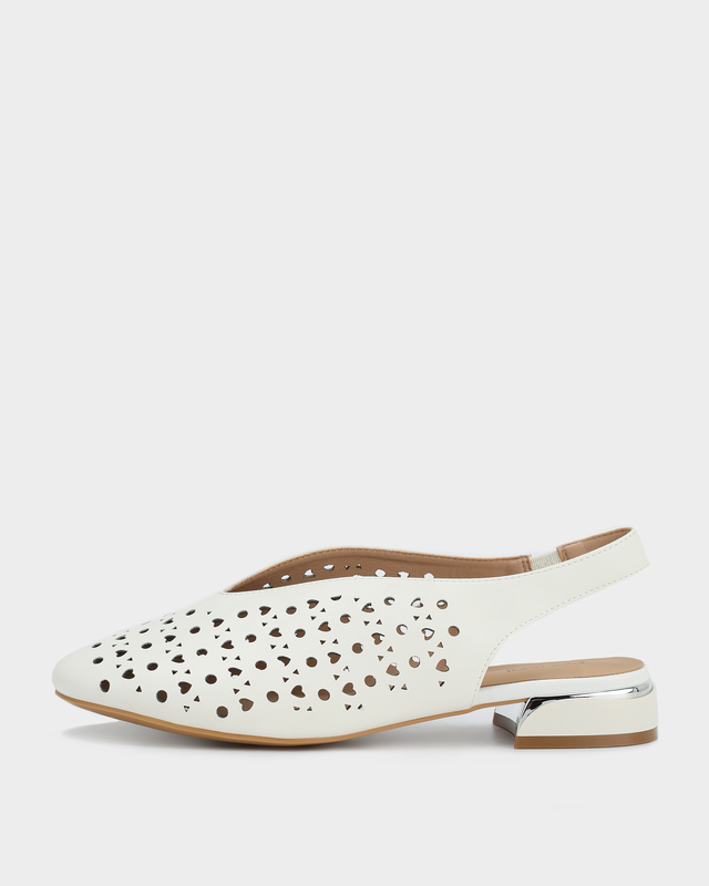 Туфли из натуральной кожи с фигурной сквозной перфорацией