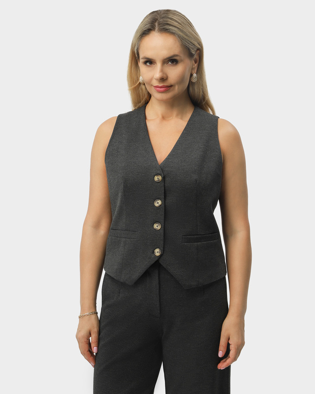 Классический жилет свободного кроя