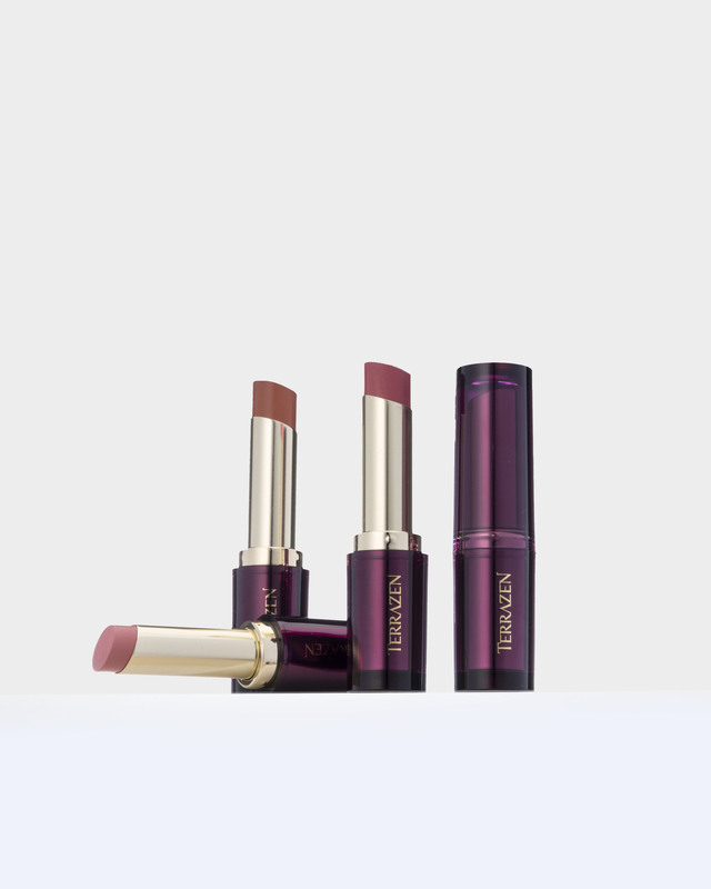 Набор из трех сатиновых помад для губ Ultimate по 4 г 7599₽