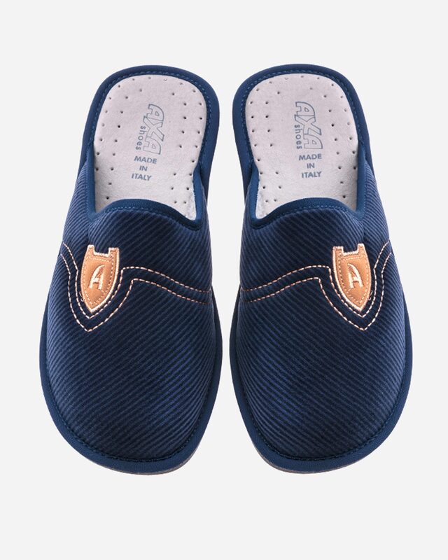 Тапочки из фактурного текстиля с нескользящей подошвой и технологией DEO-Fit 2990₽