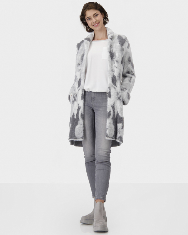 Удлиненный кардиган из пушистого материала с цветочным узором