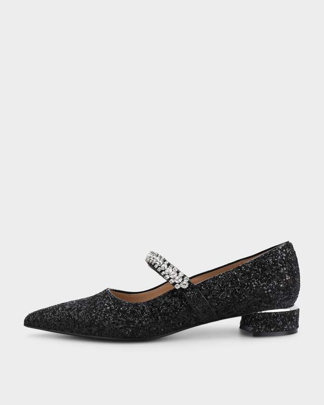 Туфли с блестящим декором