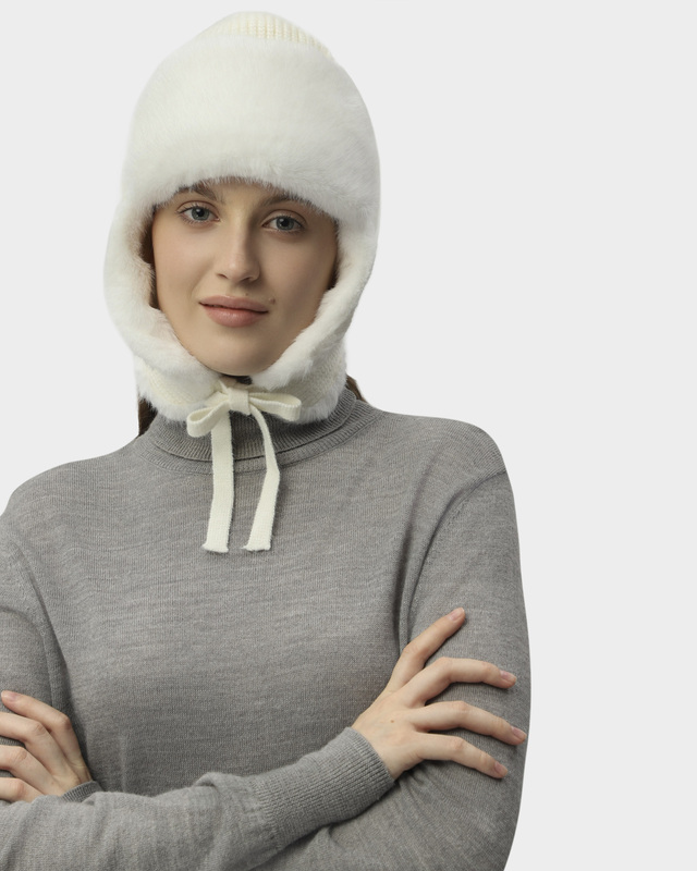 Шапка-ушанка с отделкой из пушистого искусственного меха