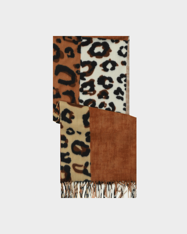 Палантин с шерстью и вискозой в составе