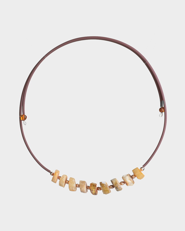 Колье из натурального необработанного янтаря