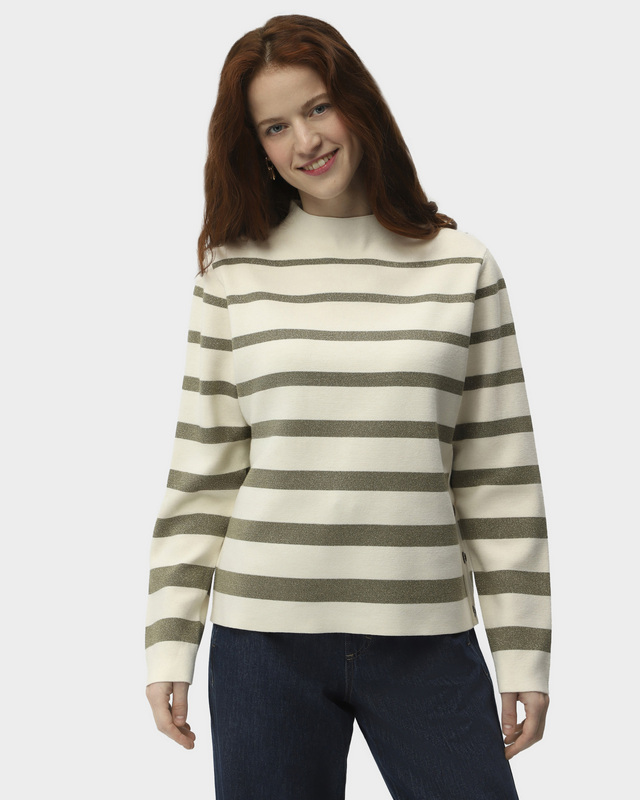 Пуловер из плотного трикотажа с вискозой в составе