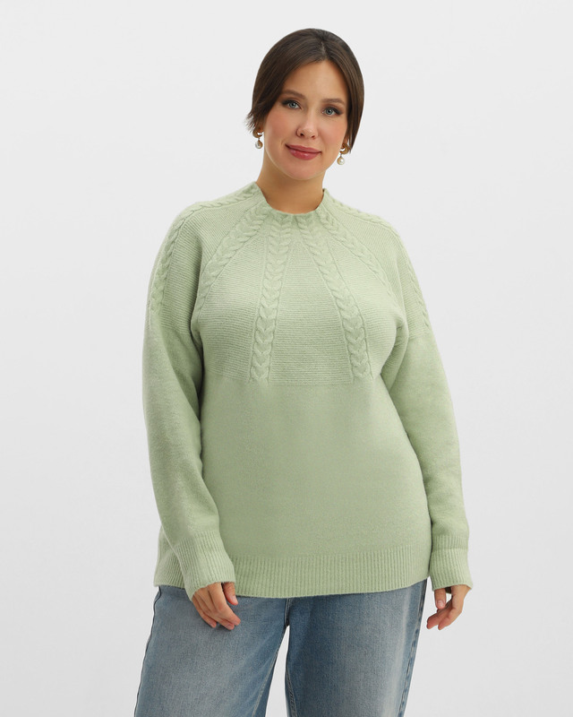 Пуловер прямого кроя с узором в виде кос на кокетках