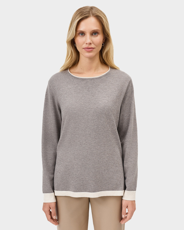 Джемпер с шерстью и вискозой в составе