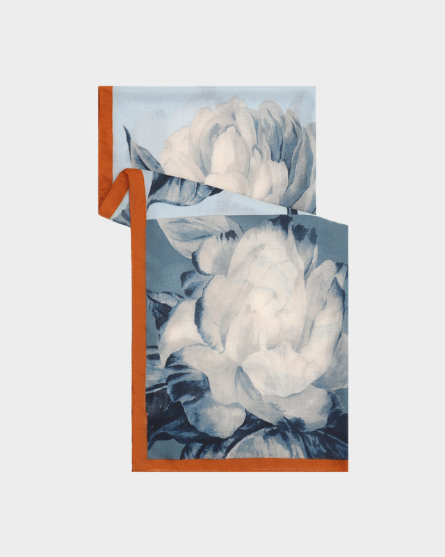 Палантин с крупным цветочным принтом