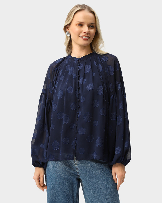 Блузка из тончайшего шифона с жаккардовым рисунком
