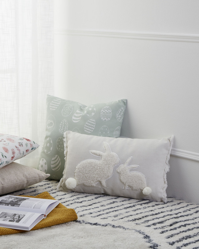 Подушка декоративная &laquo;Кролики&raquo;, 50х30 см