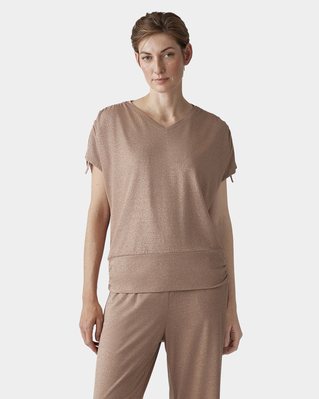 Блузка с V-образным вырезом и кулисками на плечах