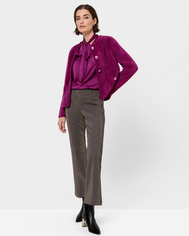 Расклешенные брюки из эластичной ткани